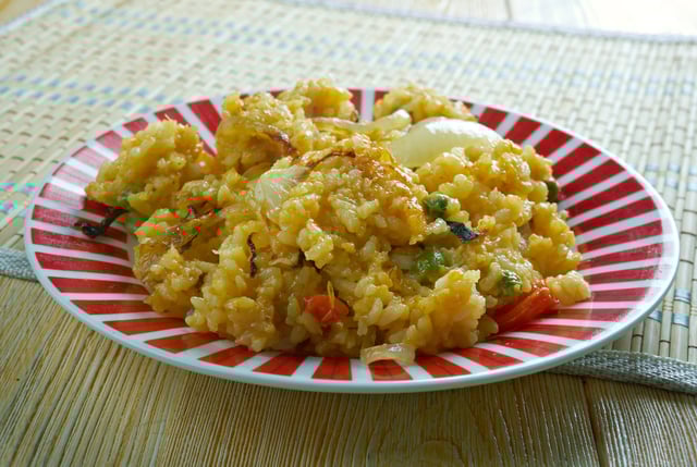 Bahraini Muhammar sweet spiced rice